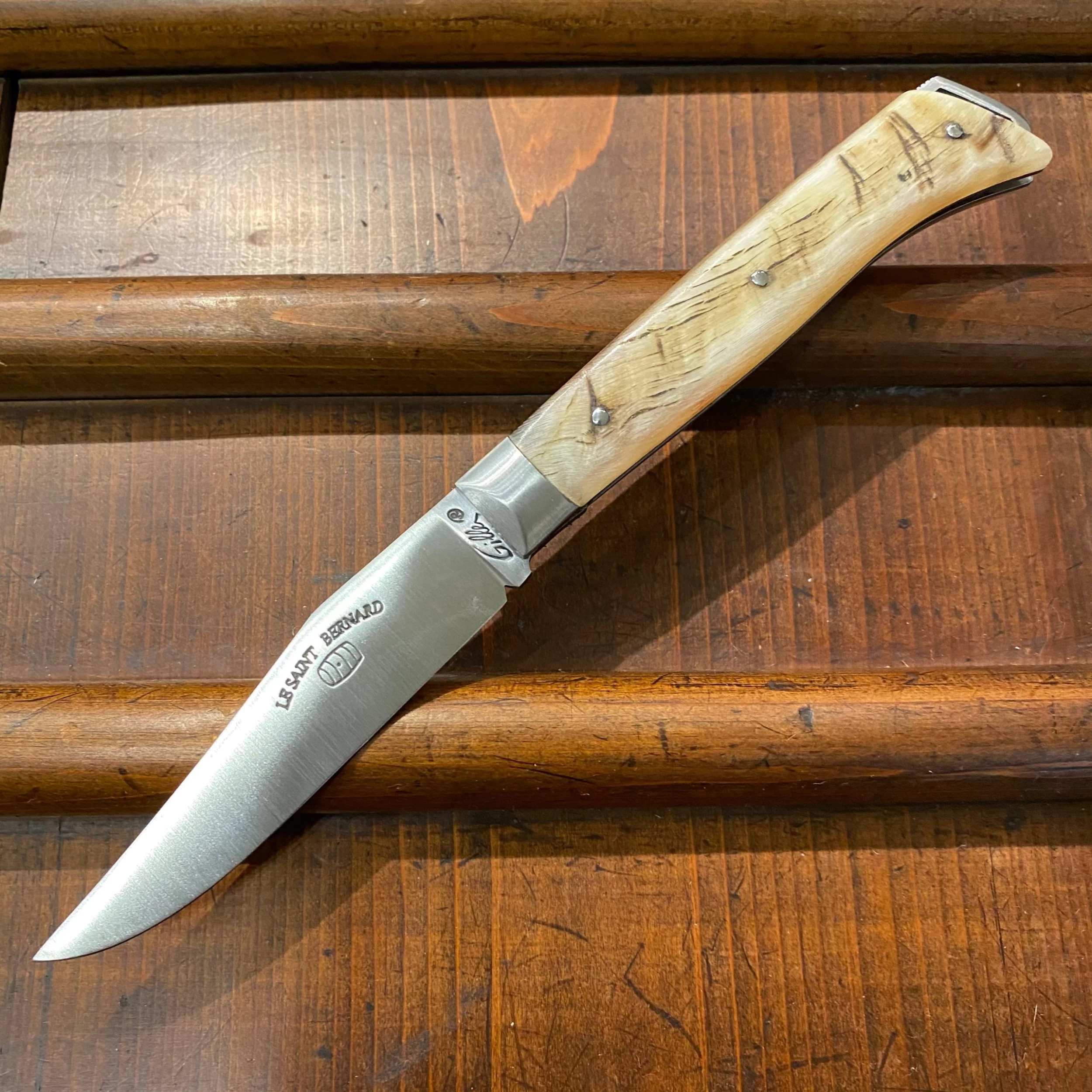 Fontenille Pataud Saint Bernard 11cm Pocket Knife Light Ram Horn Lockback 3 Fontenille Pataud Saint Bernard 11cm Pocket Knife Light Ram Horn Lockback
