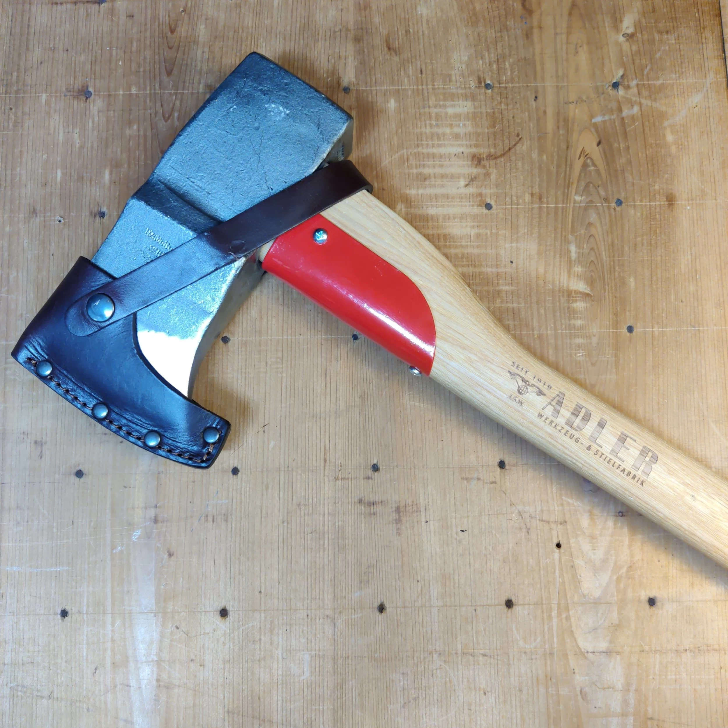 Adler Super Splitter In Red + Black With Sheath 4 Adler Super Splitter In Red + Black With Sheath - Image 2