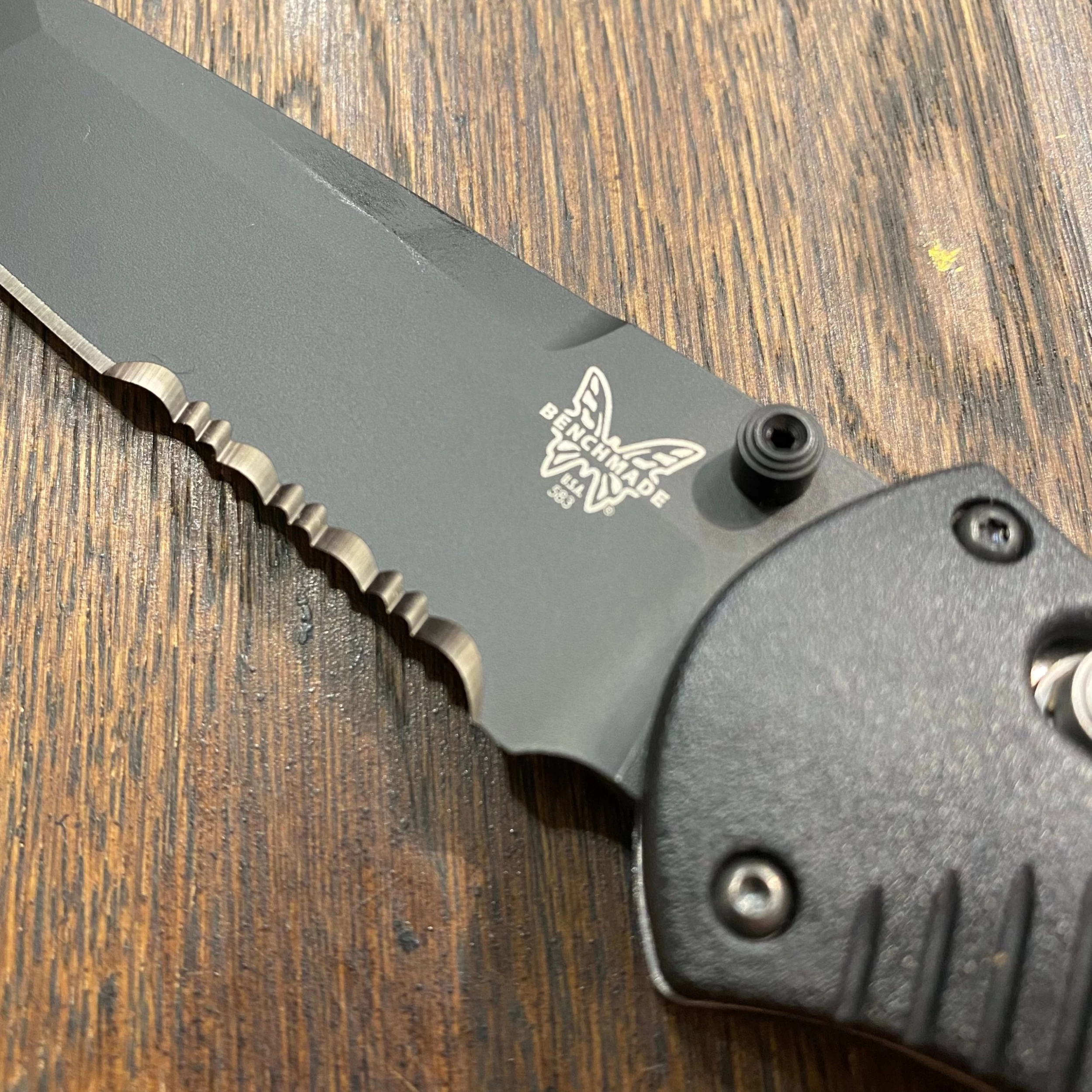 Benchmade 583SBK Barrage Assist - Serrated 5 Benchmade 583SBK Barrage Assist - Serrated - Image 3