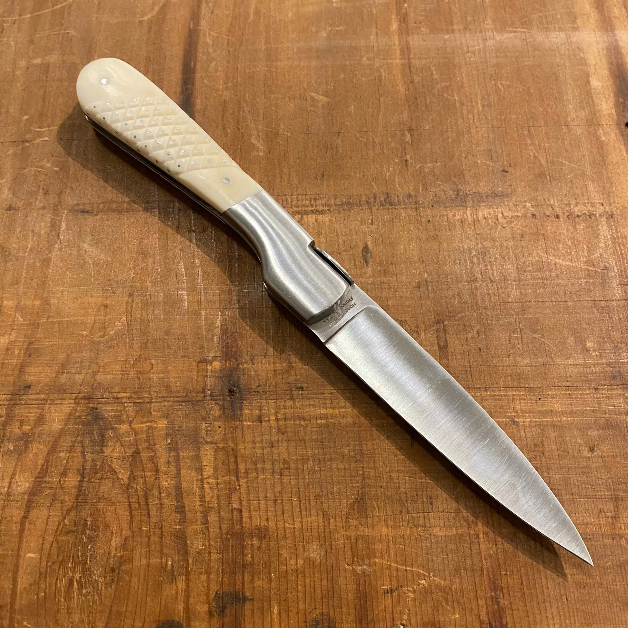 Fontenille Pataud Sperone 12cm Pocket Knife Carved Pinned Cow Bone Lockback 4 Fontenille Pataud Sperone 12cm Pocket Knife Carved Pinned Cow Bone Lockback - Image 2