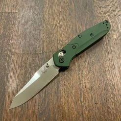 Benchmade 945 Mini Osborne Reverse Tanto