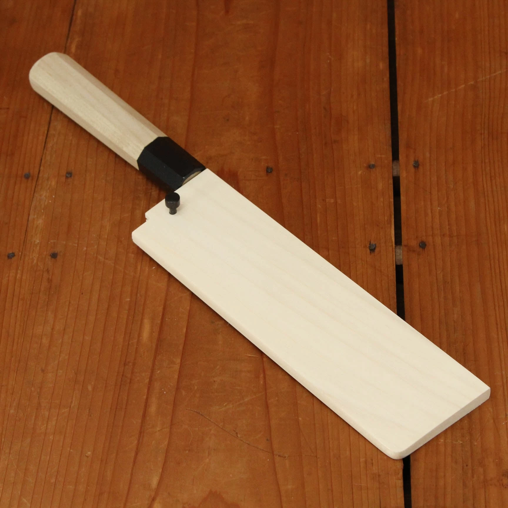 Ashi Hamono Ginga 180mm Wa-Nakiri Swedish Stainless With Saya 4 Ashi Hamono Ginga 180mm Wa-Nakiri Swedish Stainless With Saya - Image 2