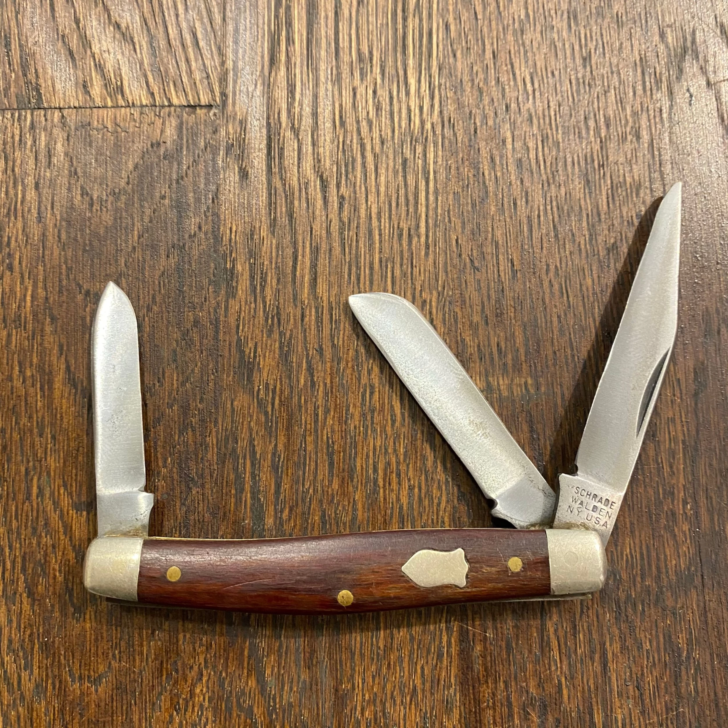Vintage Schrade Walden 3 3/8" Stockman 832 Carbon Steel Wood Scales 1946-73 3 Vintage Schrade Walden 3 3/8" Stockman 832 Carbon Steel Wood Scales 1946-73
