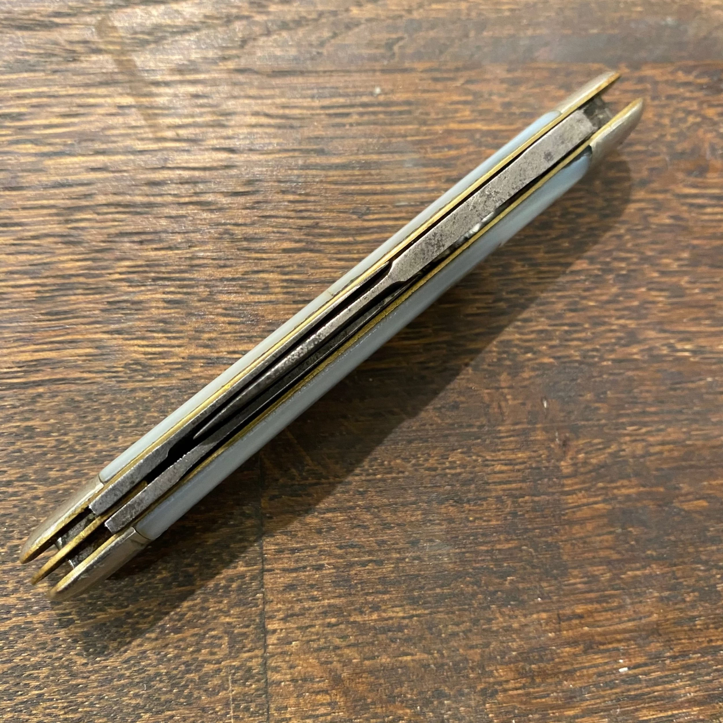 Vintage Empire Winsted 3 1/2" Whittler Carbon Steel Blades, Mother Of Pearl 1856-1930 8 Vintage Empire Winsted 3 1/2" Whittler Carbon Steel Blades, Mother Of Pearl 1856-1930 - Image 6