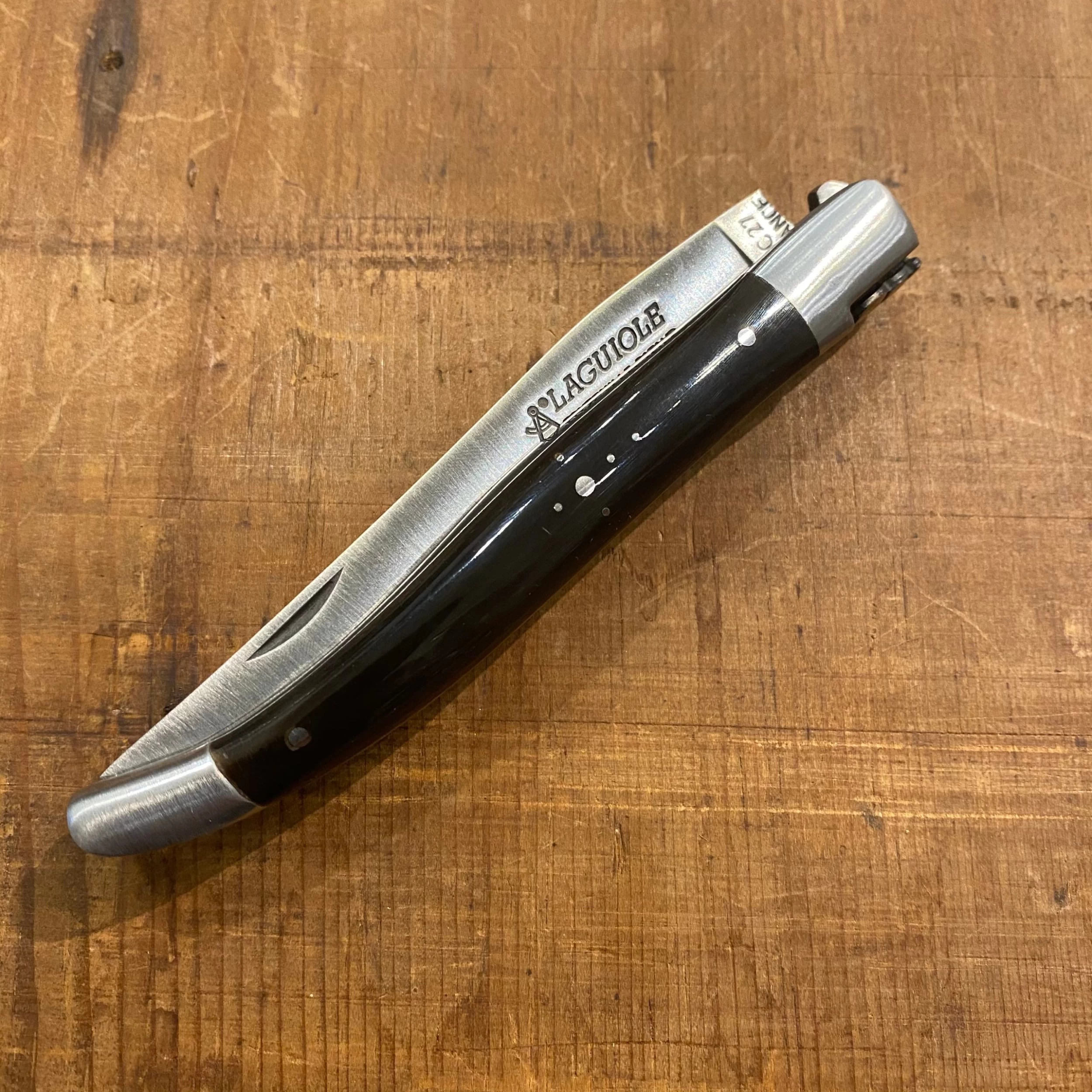 Fontenille Pataud Laguiole Essential 12cm Pocket Knife Buffalo Horn 5 Fontenille Pataud Laguiole Essential 12cm Pocket Knife Buffalo Horn - Image 3