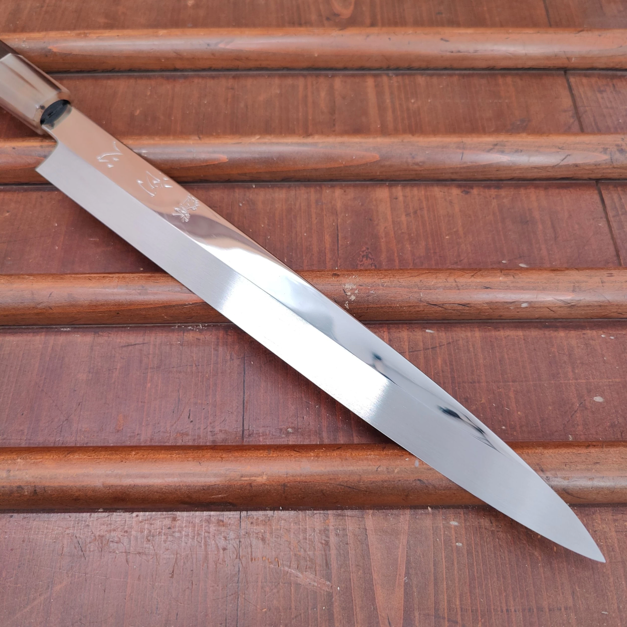 Hatsukokoro Nakagawa 270mm Yanagi Shirogami 3 Abura Honyaki Kyomen Ebony Blonde Buffalo Horn 4 Hatsukokoro Nakagawa 270mm Yanagi Shirogami 3 Abura Honyaki Kyomen Ebony Blonde Buffalo Horn - Image 2