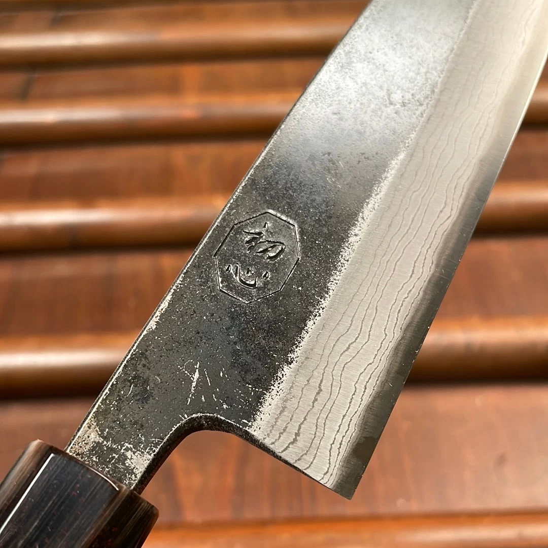 Kumokage 150mm Petty Aogami 2 Kurouchi Carbon Damascus Teak Horn 6 Kumokage 150mm Petty Aogami 2 Kurouchi Carbon Damascus Teak Horn - Image 4