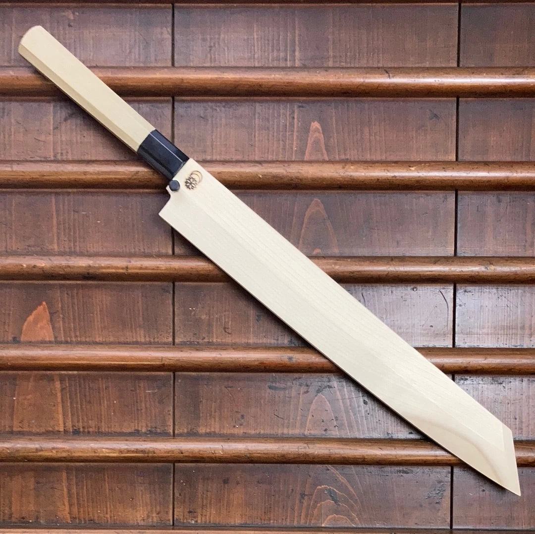 Sakai Kikumori Kikuzuki Uzu 300mm Kiritsuke Yanagi Aogami 1 With Saya 5 Sakai Kikumori Kikuzuki Uzu 300mm Kiritsuke Yanagi Aogami 1 With Saya - Image 3