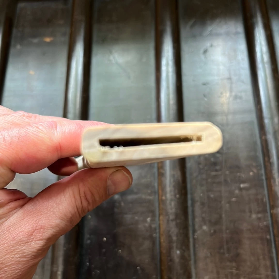 Second EDRO 8" Silverthorn Trimming / Scimitar Magnetic Saya - Poplar 5 Second EDRO 8" Silverthorn Trimming / Scimitar Magnetic Saya - Poplar - Image 3