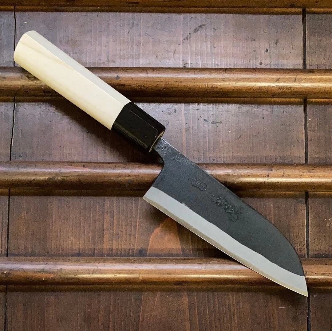 Kaji-bei 135mm Santoku Iron Clad Shirogami 2 Kurouchi Buffalo Horn 3 Kaji-bei 135mm Santoku Iron Clad Shirogami 2 Kurouchi Buffalo Horn