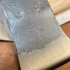 Adler Yankee Hatchet In Red + Black With Sheath And Bag -Knife shop image 878c80d0 8885 47ca 8ae5 8c7fbec410a2