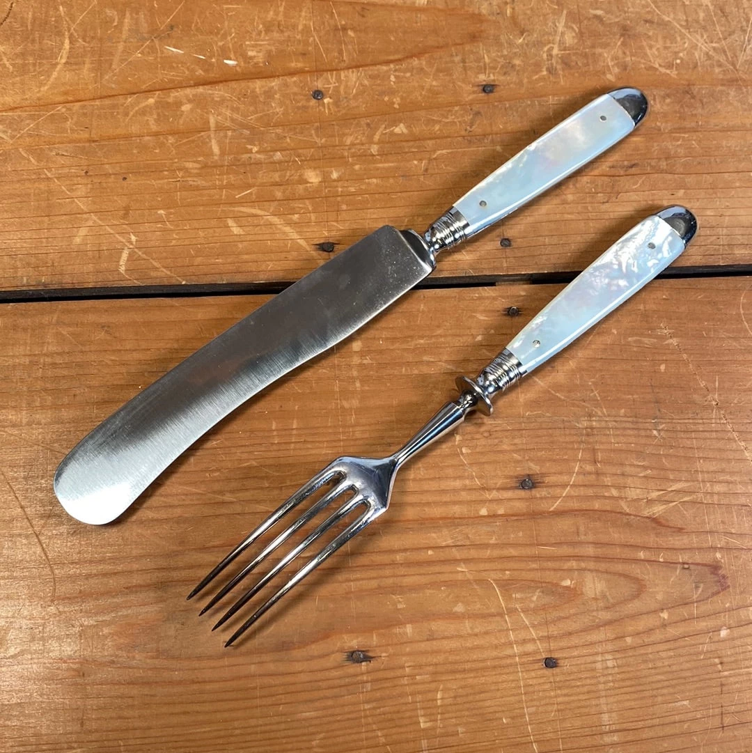 Vintage Fein Stahl Buckels Table Knife & Fork Hand Ground Mother Of Pearl 1900-1920's? 5 Vintage Fein Stahl Buckels Table Knife & Fork Hand Ground Mother Of Pearl 1900-1920's? - Image 3