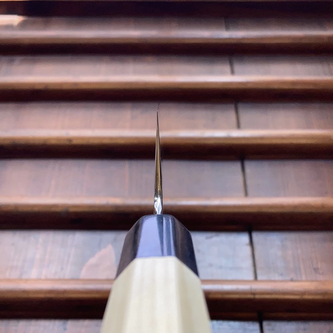 Sakai Kikumori Choyo 180mm Kiritsuke Santoku Ginsanko With Saya 14 Sakai Kikumori Choyo 180mm Kiritsuke Santoku Ginsanko With Saya - Image 12