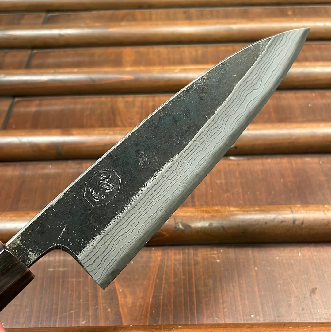 Kumokage 150mm Petty Aogami 2 Kurouchi Carbon Damascus Teak Horn 5 Kumokage 150mm Petty Aogami 2 Kurouchi Carbon Damascus Teak Horn - Image 3