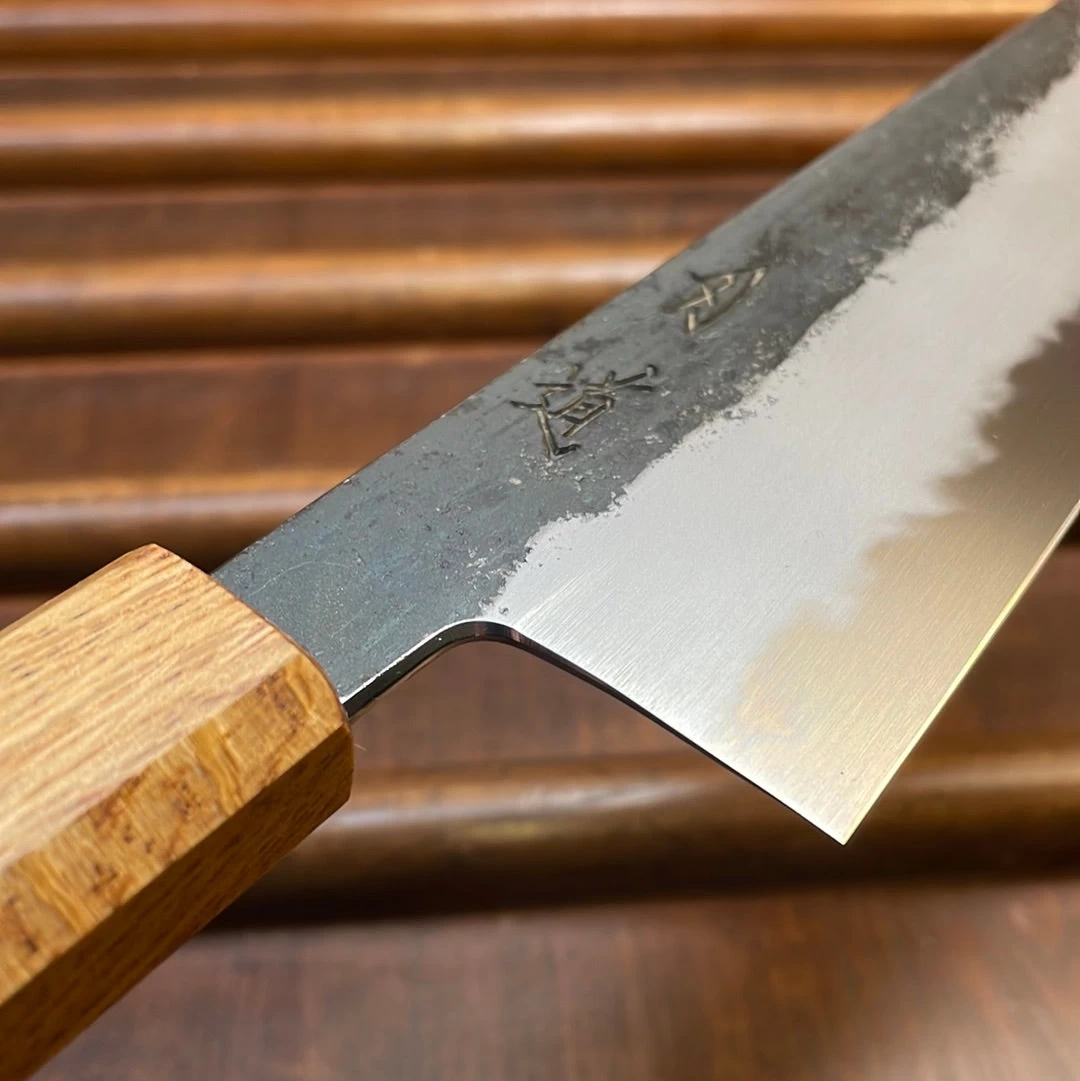 Hado Sumi 180mm Bunka Shirogami 2 Kurouchi Finish Burnt Oak 8 Hado Sumi 180mm Bunka Shirogami 2 Kurouchi Finish Burnt Oak - Image 6