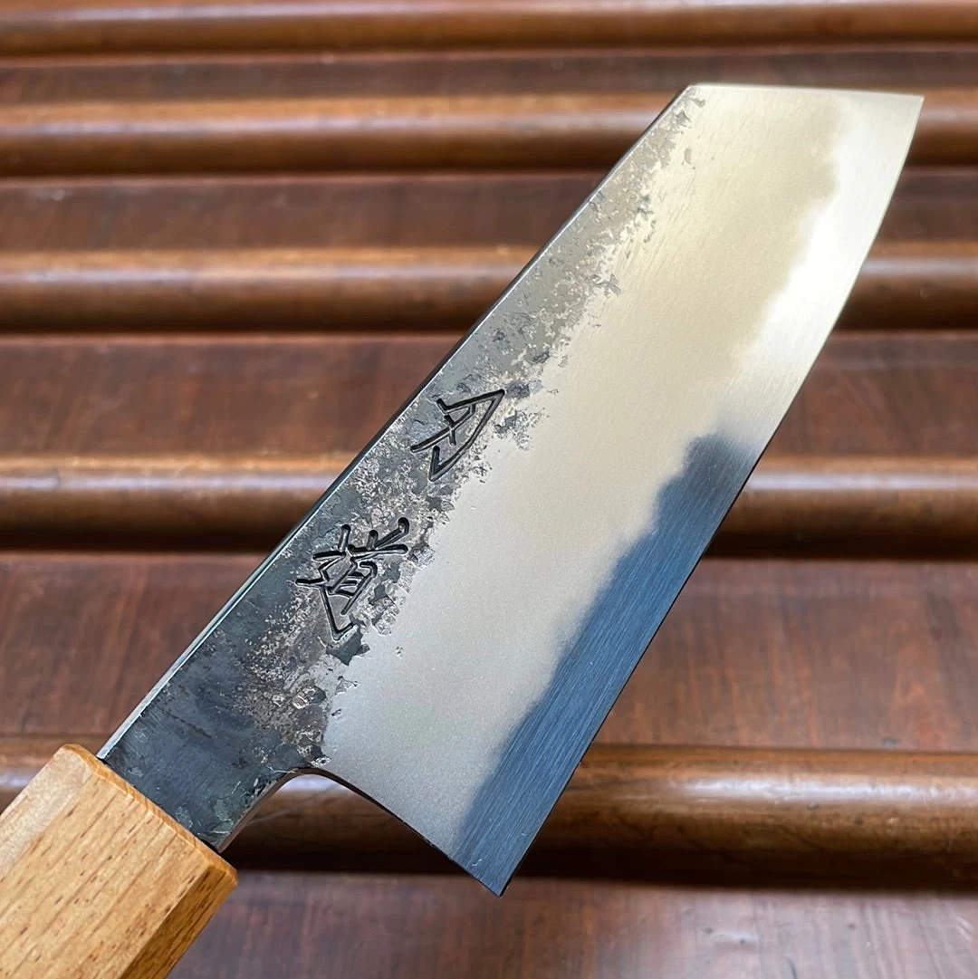 Hado Sumi 135mm Ko-Bunka Shirogami 2 Kurouchi Finish Burnt Oak 5 Hado Sumi 135mm Ko-Bunka Shirogami 2 Kurouchi Finish Burnt Oak - Image 3