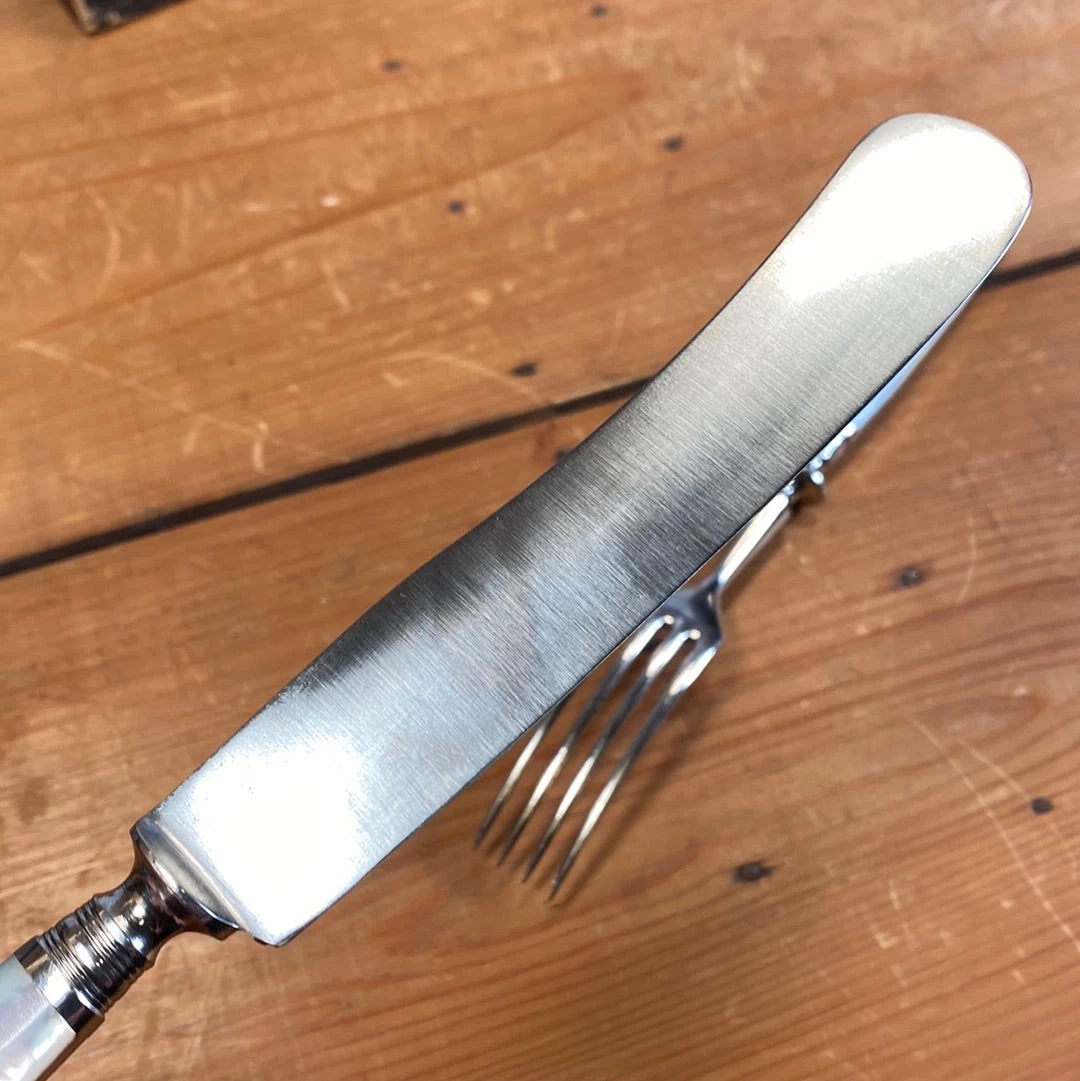 Vintage Fein Stahl Buckels Table Knife & Fork Hand Ground Mother Of Pearl 1900-1920's? 7 Vintage Fein Stahl Buckels Table Knife & Fork Hand Ground Mother Of Pearl 1900-1920's? - Image 5