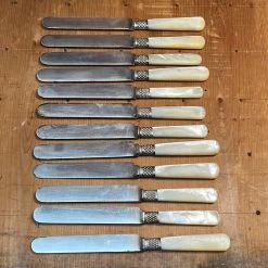 Vintage Landers Frary & Clark Set Of 12 Luncheon Knives Silverplate Carbon MOP In Box -Knife shop image db34e9a2 3197 463f 9963 8926b652d72e