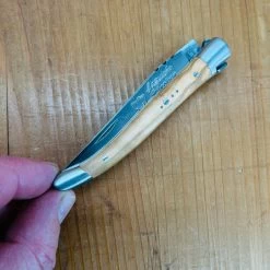 Au Sabot 10cm Laguiole Stainless Steel 2 Stainless Bolsters Olive -Knife shop image e5770a2a 8ebe 413c a033 a6a07694769a