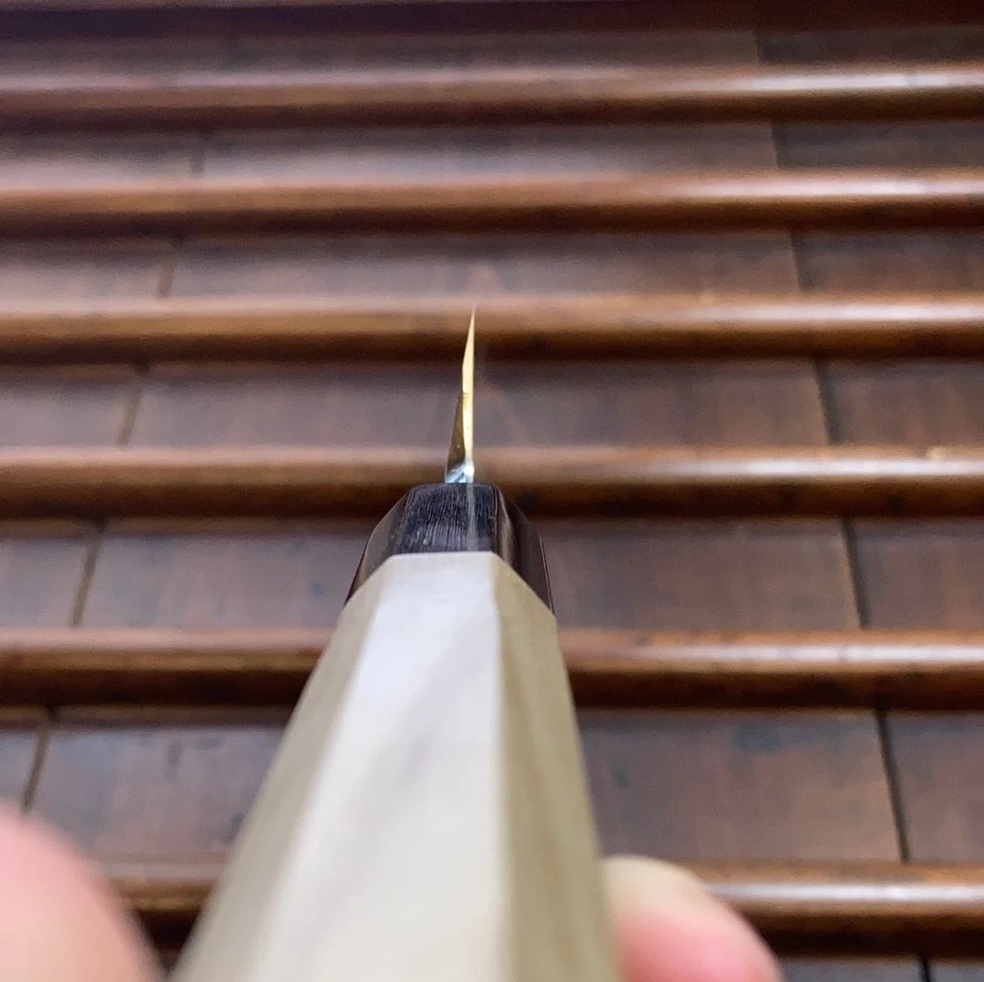 Sakai Kikumori Kikuzuki Uzu 300mm Kiritsuke Yanagi Aogami 1 With Saya 12 Sakai Kikumori Kikuzuki Uzu 300mm Kiritsuke Yanagi Aogami 1 With Saya - Image 10