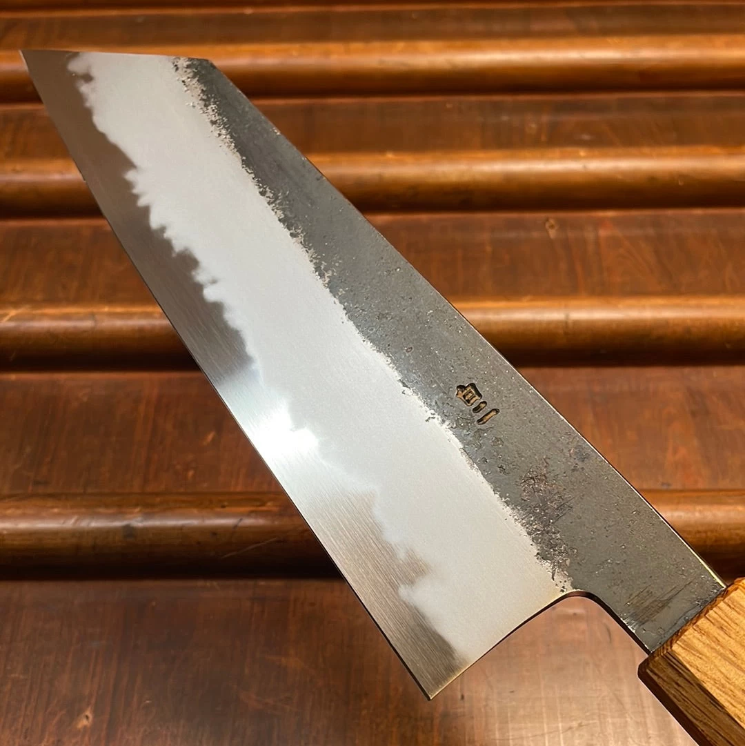 Hado Sumi 180mm Bunka Shirogami 2 Kurouchi Finish Burnt Oak 7 Hado Sumi 180mm Bunka Shirogami 2 Kurouchi Finish Burnt Oak - Image 5