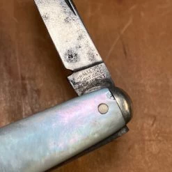 Vintage Challenge Cutlery Co 3 1/16” Pen Knife Pearl 1899-1928 -Knife shop image ffec2c12 9932 4aa3 bcd0 95f6e28d21fa